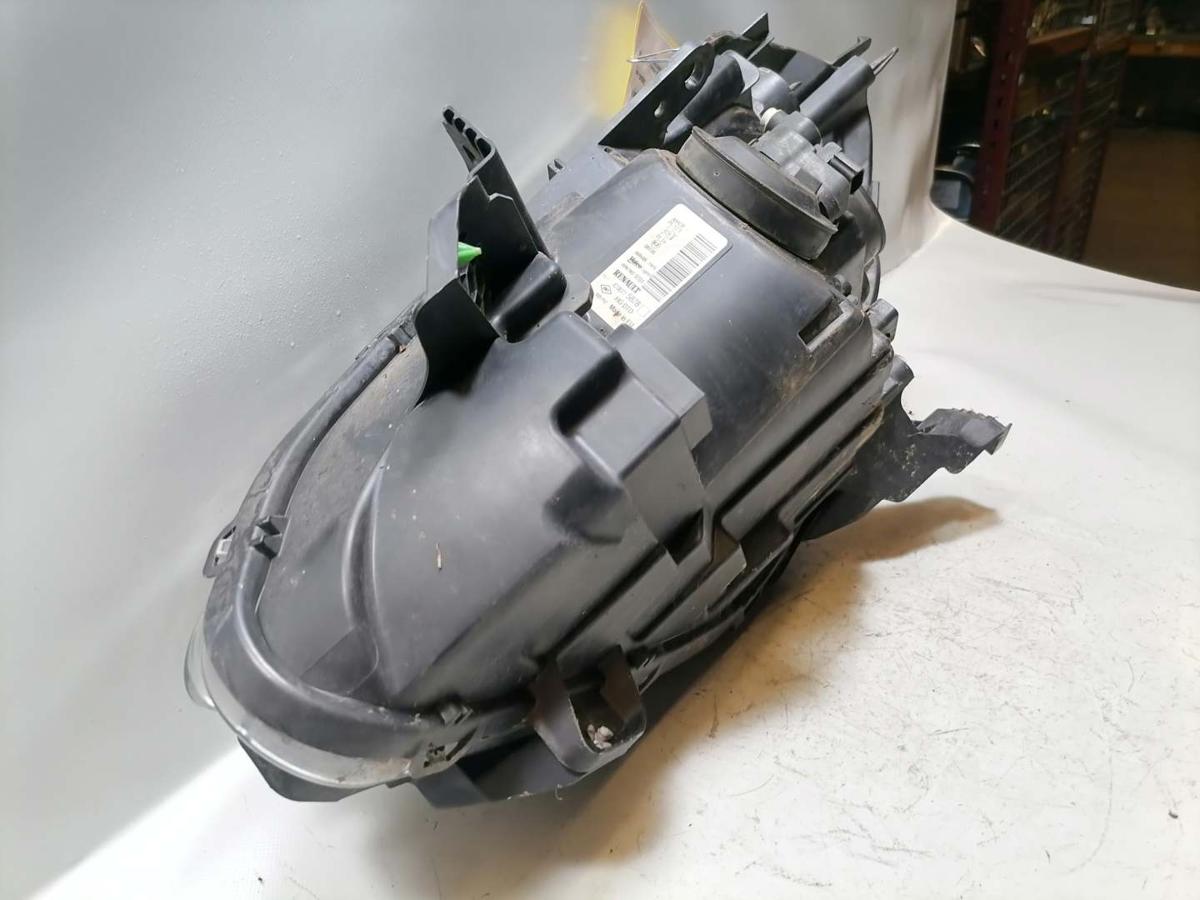 Renault Clio 3 original Scheinwerfer vorn rechts Halogen Facelift Bj.2009